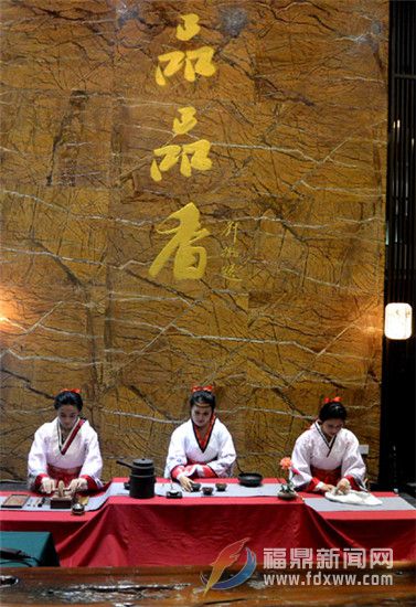 茶藝表演（網(wǎng)絡(luò)圖）n.jpg