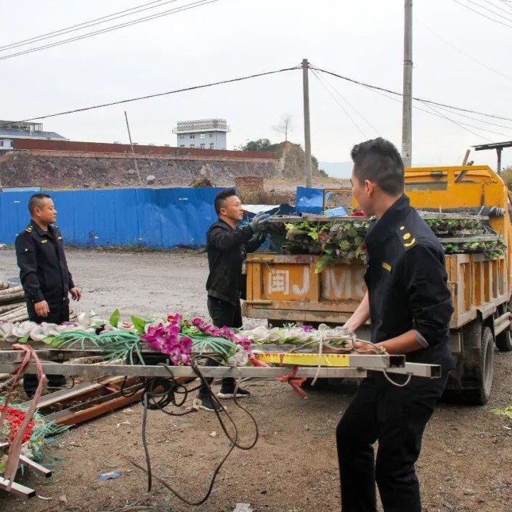 查扣電子花圈，拒絕喪葬陋習！市民朋友們，厚養薄葬樹新風~