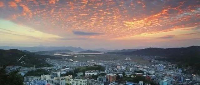從沙石路進(jìn)城到逐漸融入中心城區(qū)，前岐這些年的變化老大了！
