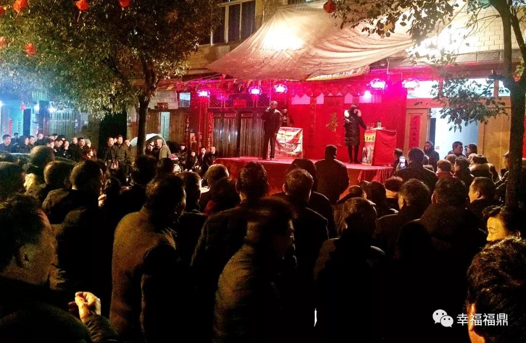 老人過(guò)壽不擺宴席，不發(fā)紅包，只做了這么一件事……