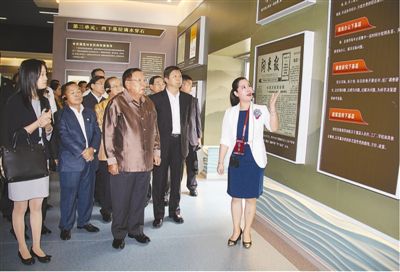 在探索精準扶貧經驗的大道上攜手同心 ——老撾人民革命黨中央總書記、國家主席本揚在福建寧德下岐村考察扶貧工作紀行