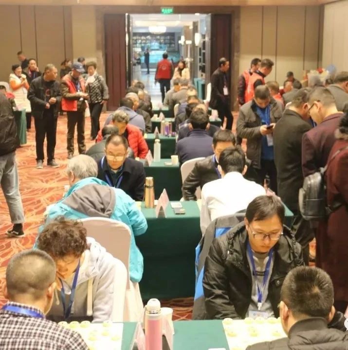 手指放松，戰法無窮，這是福鼎最高規格象棋賽事