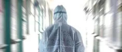 74歲老人用這首歌向不計(jì)報(bào)酬、無論生死的一線醫(yī)護(hù)人員致敬！【福建藝術(shù)戰(zhàn)“疫”】