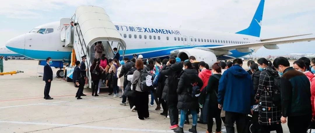 5小時264人火速集結，凌晨2點敲定名單！剛剛，廈門新一批援助醫療隊飛往武漢！