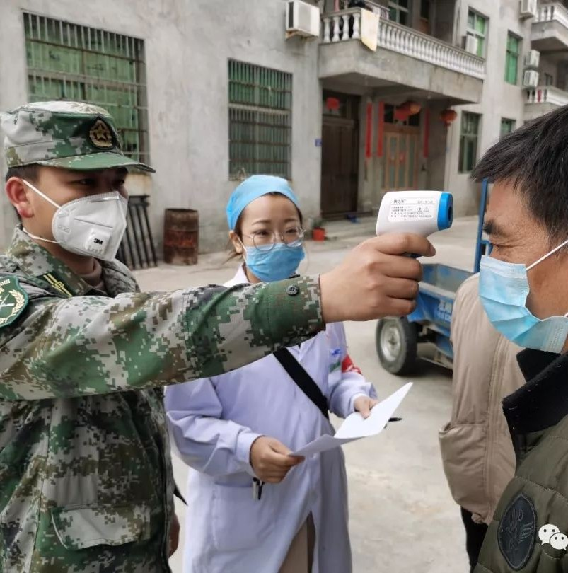 退伍不褪色，他在防疫一線再顯“軍人本色”