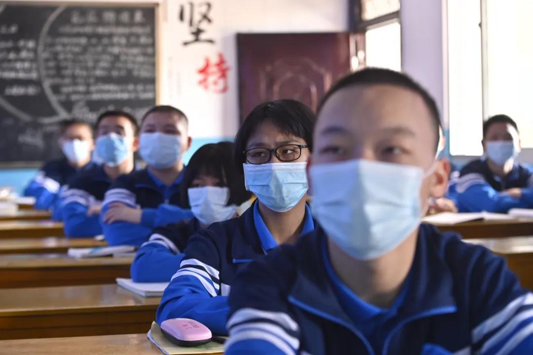 春光迎來少年回，福建初三開學(xué)啦！少年加油！