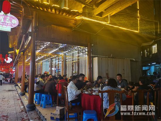 新鮮就是任性！桐城石湖海鮮美食街，靜待你來！