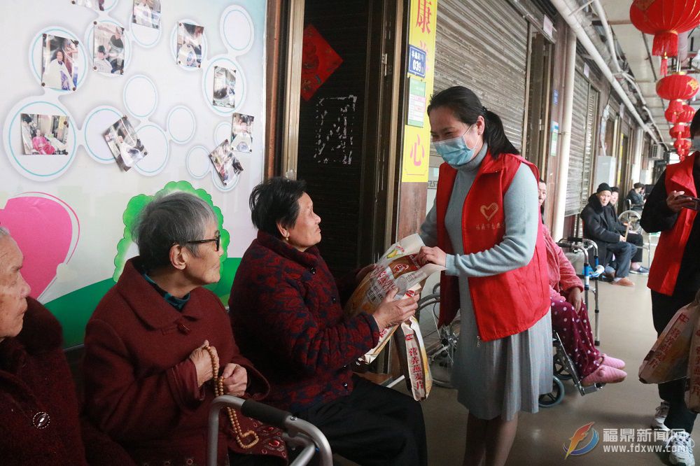 關愛老人送溫暖 義務理發暖人心