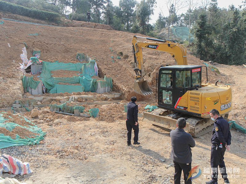 動真格 太姥山鎮依法依規整治違建墳墓