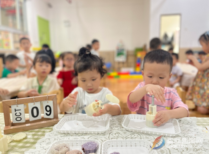 城東幼兒園舉辦“濃濃中秋意，團圓月餅香”主題活動