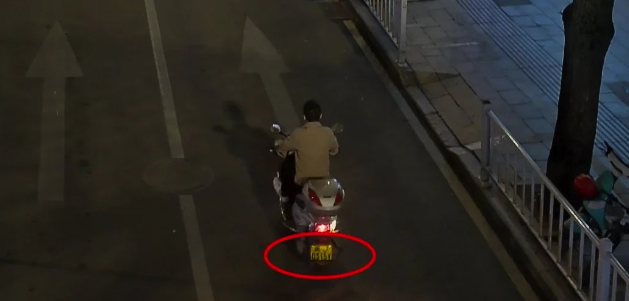 戴了嗎？系了嗎？被曝光了！