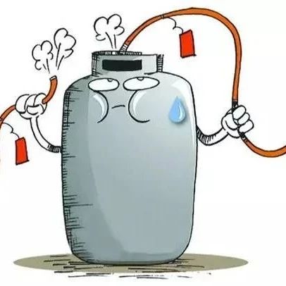 福鼎一送氣工將燃氣瓶存放自家門口，結果……