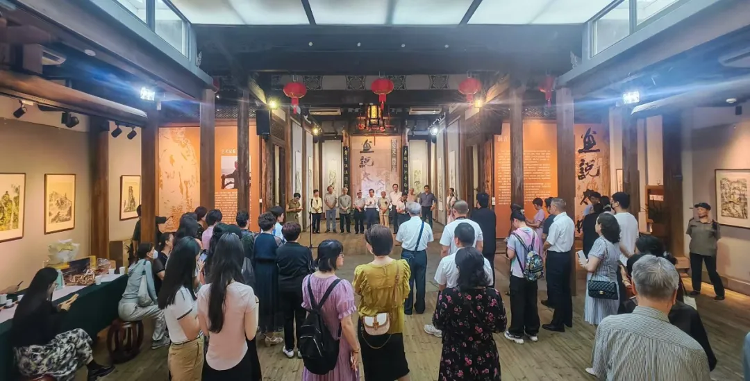 “閩東之光·畫(huà)說(shuō)太姥”山水畫(huà)展在福州舉行