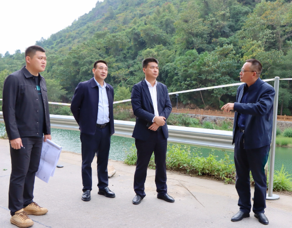 林青開展“四下基層”調研活動